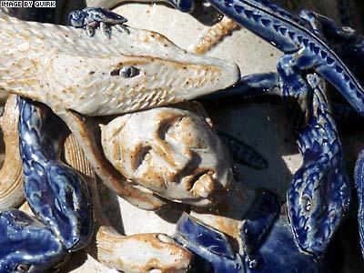 Snake_Eating_Head.jpg
